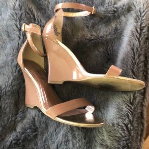 Madden girl patent leather sling back wedge heel